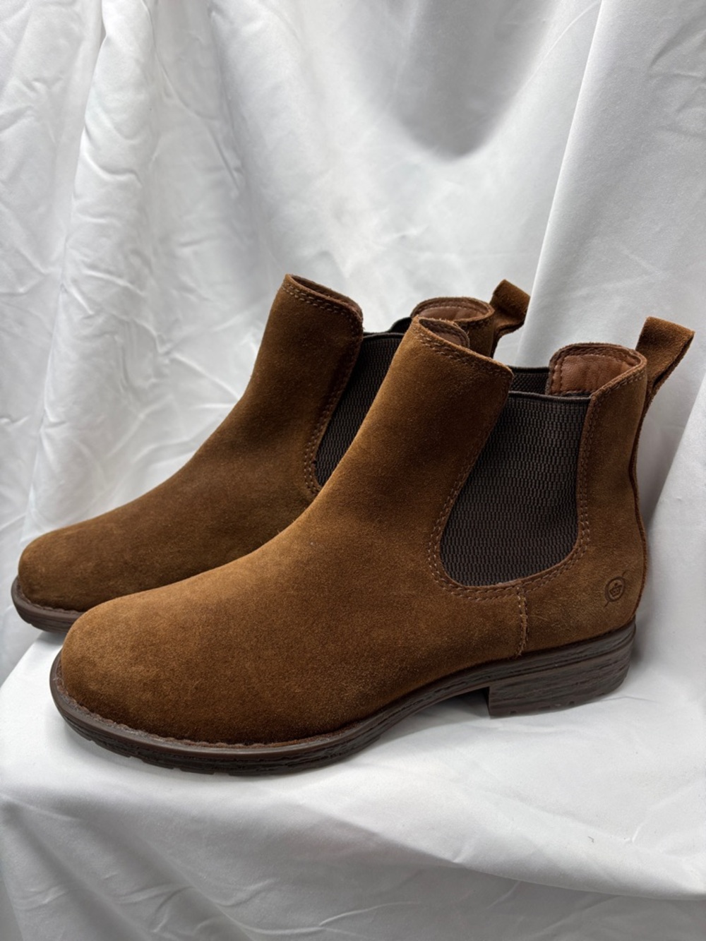 Born Women's Cove Chelsea Pull On Ankle Boots Size 10 Suede Leather Rust Sienna